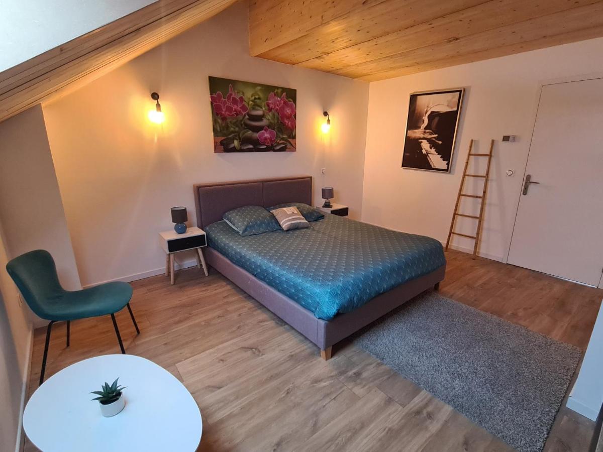 Ferme De La Gibussiere Appartement Presilly  Buitenkant foto