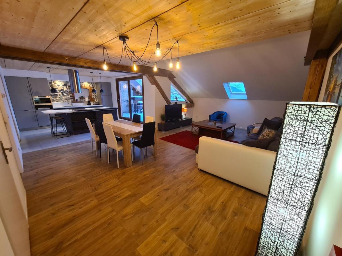 Ferme De La Gibussiere Appartement Presilly  Buitenkant foto