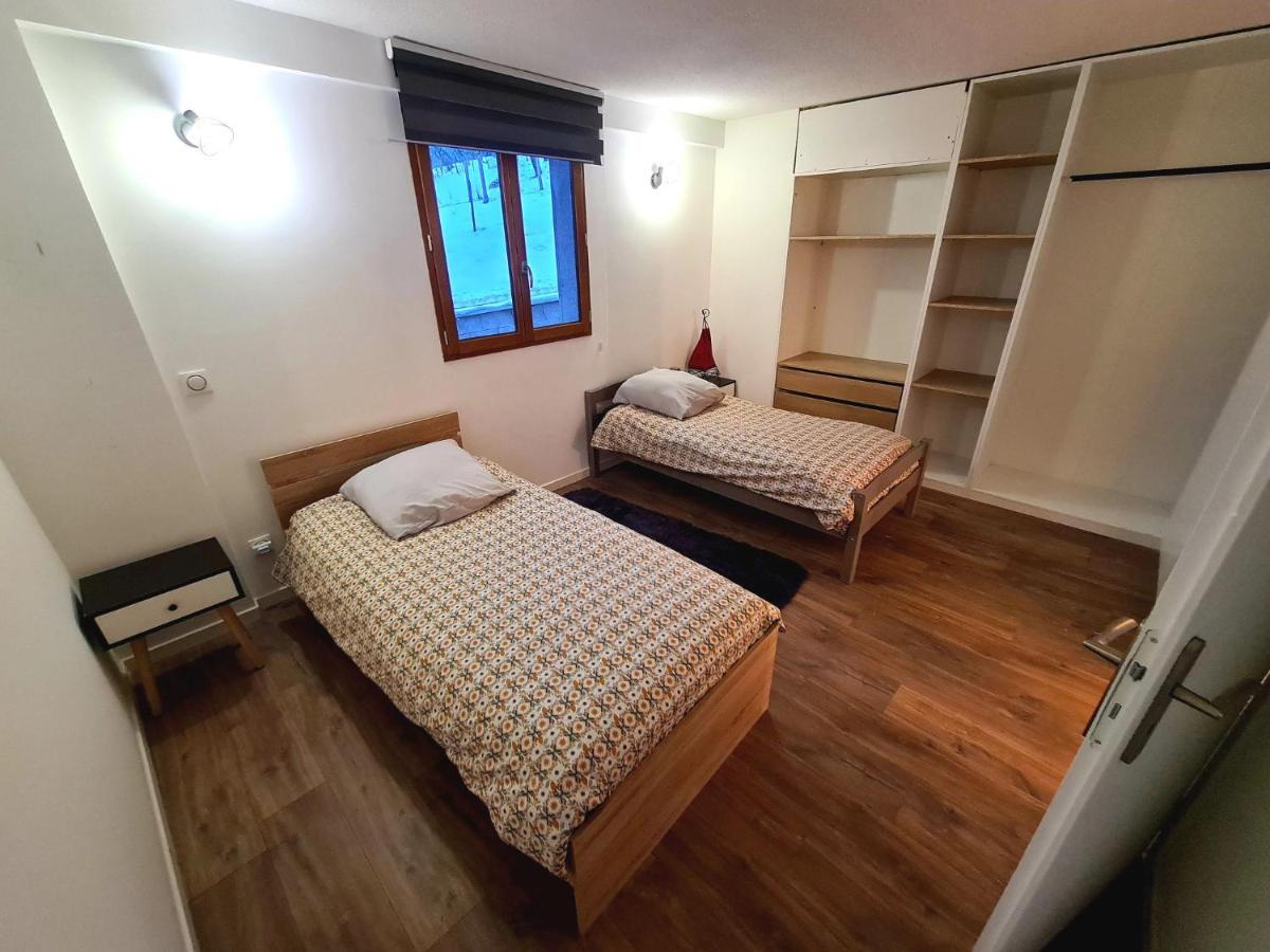 Ferme De La Gibussiere Appartement Presilly  Buitenkant foto